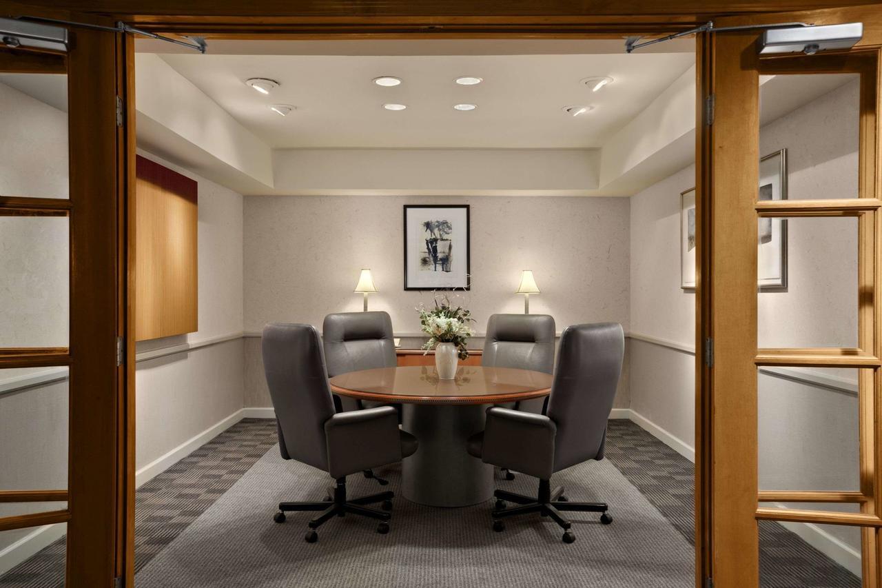 Hawthorn Suites By Wyndham Overland Park Exteriör bild