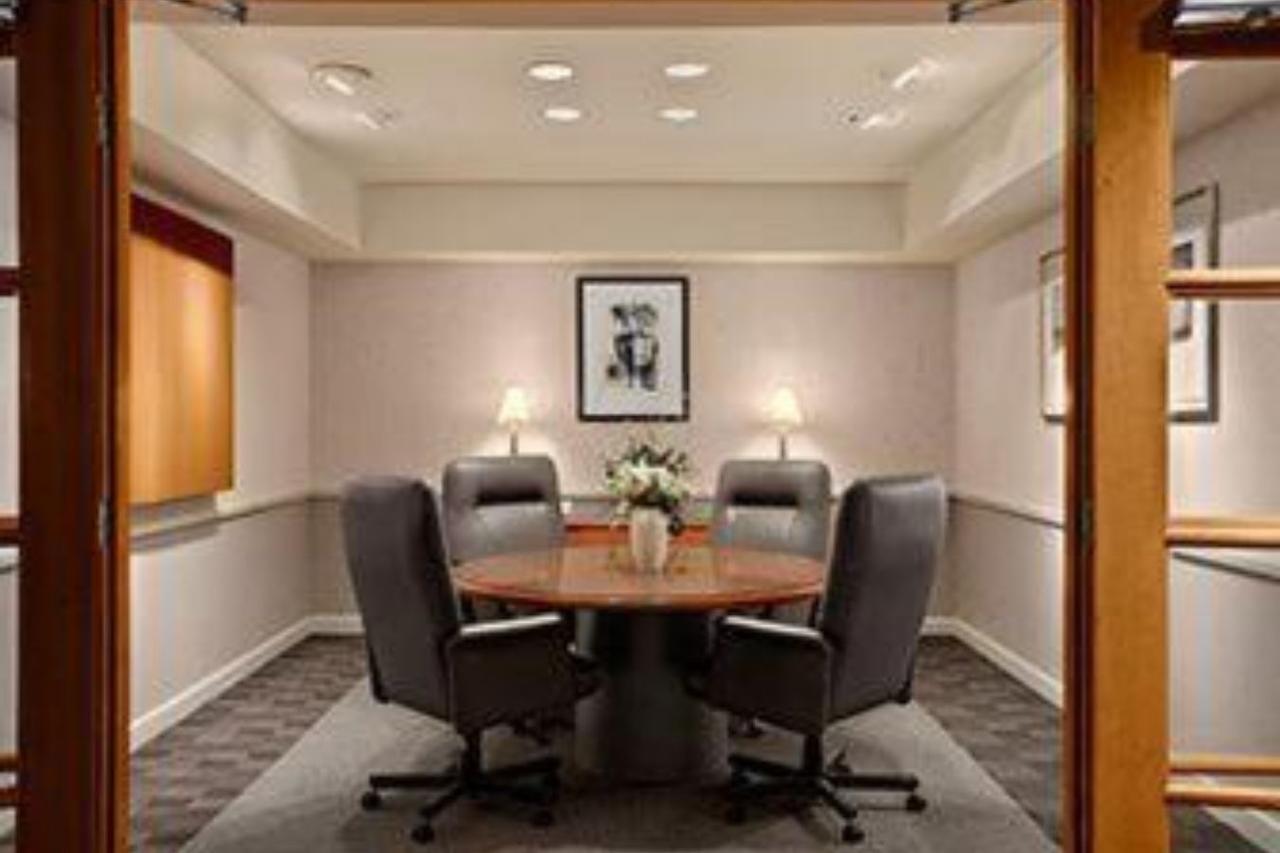 Hawthorn Suites By Wyndham Overland Park Exteriör bild
